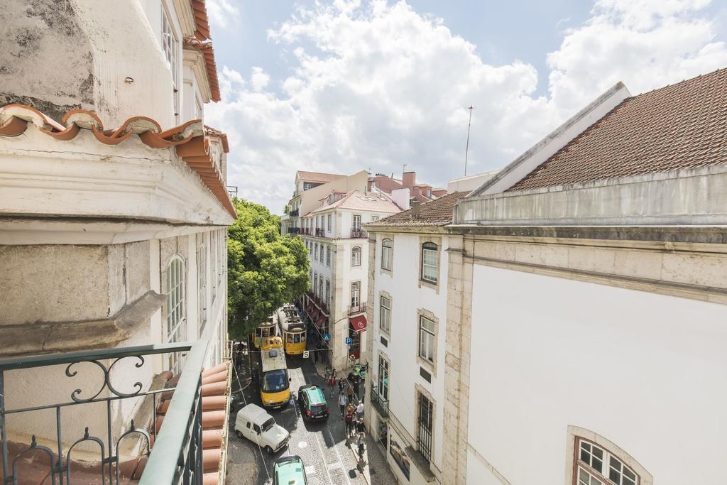 Lovelystay - Downtown Magnificent Flat Lisboa Exteriör bild